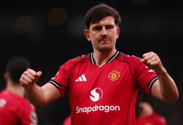 开运在线赛事平台-马奎尔降薪续约曼联签1+1合同，周薪19万镑减幅未披露|卡里克|哈里-马奎尔|托马·勒马尔|图赫尔|球队_新浪体育_新浪新闻