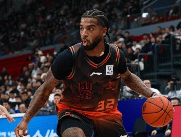 kaiyun sports-山东外援隐患太大！克里斯情绪波动大，鲍威尔只能高出手换高得分